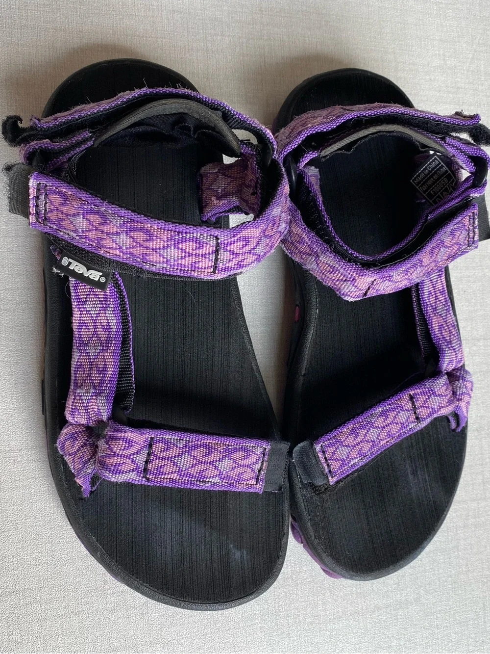 Teva Hurricane Women's Purple Geometric Pattern Strappy Sport Sandals Size 4